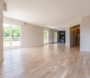 Location Appartement MEYLAN 117.64m² LA1997-IBS Appartement 4 Pièces 117 m²